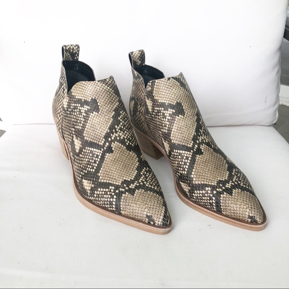 Dolce Vita Shoes Sonni Western Ankle Snakeskin Booties Boots Size 7.5 NEW - Picture 2 of 8